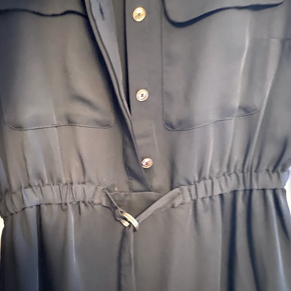 Silky 3/4 sleeve dress - Picture 2 of 2